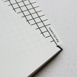 le cahier Vienna (rouge) - par The City Works